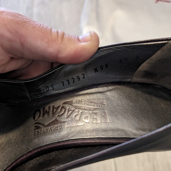 Salvatore Ferragamo Pumps - Picture 8 of 9